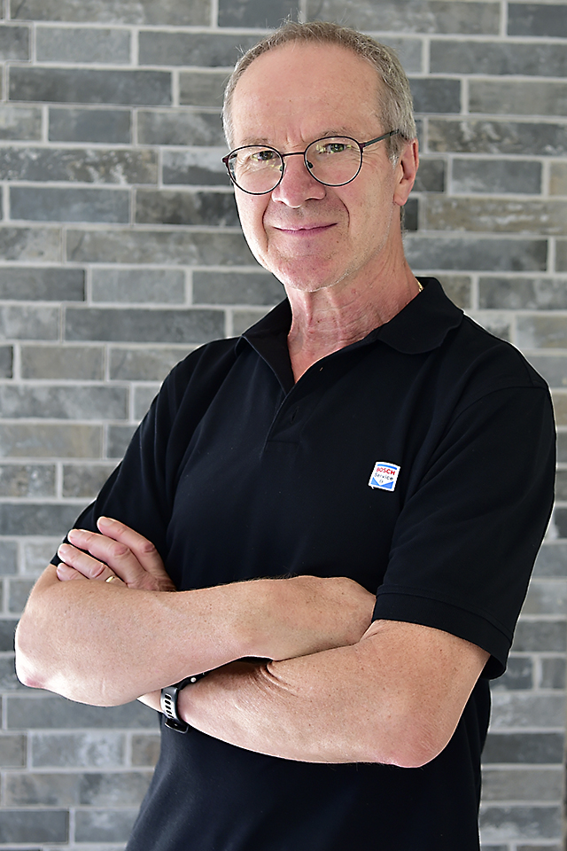 Daniel Gasser, Allrounder